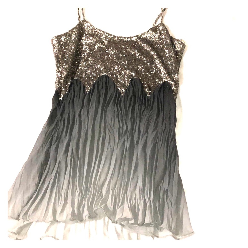 Super cute top! NWOT